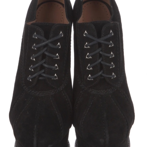 Alaïa Suede Lace-Up Boots - Picture 3 of 5